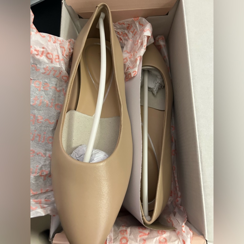 Easy Spirit Caldise Low Heel Natural Slip On Pumps Size 7.5M - Picture 4 of 8